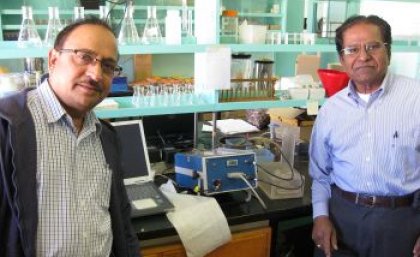 Dr RCN Rachaputi (left) and Dr Chari Kandala (USDA scientist) with the prototype system for measuring nut-in-shell moistures. Dr RCN Rachaputi (left) and Dr Chari Kandala (USDA scientist) with the prototype system for measuring nut-in-shell moistures.
