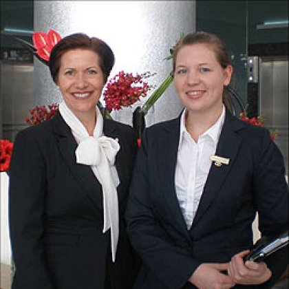 Sofitel Broadbeach General Manager Amery Burleigh with UQ students Stephanie MacKinnon Sofitel Broadbeach General Manager Amery Burleigh with UQ students Stephanie MacKinnon