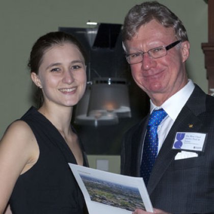 Chief Justice of Queensland Paul de Jersey AC presents the Dr MHM Kidwai Memorial Prize to UQ law student Tegan Stockdale. Chief Justice of Queensland Paul de Jersey AC presents the Dr MHM Kidwai Memorial Prize to UQ law student Tegan Stockdale.